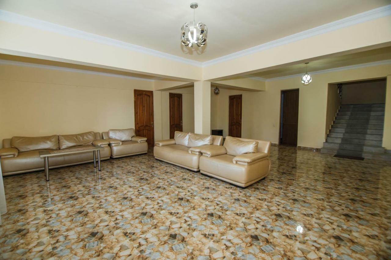 Hotel Ararat Gonio Exterior foto
